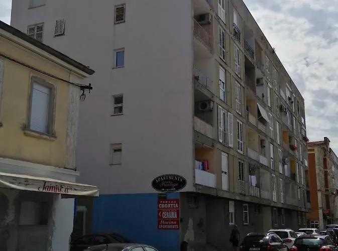 Zadractive - Perfect View But No Elevator 자다르