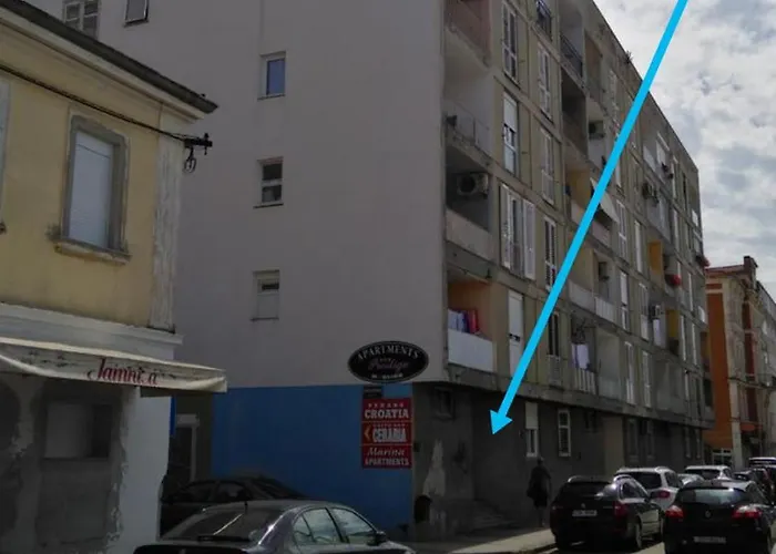 Zadractive - Perfect View But No Elevator Apartman Zára