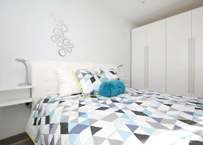 Zadractive - Perfect View But No Elevator